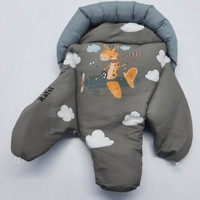 قنداق فرنگی سوئیسی نوزاد رافل رنگ طوسی طرح خرس زرافه