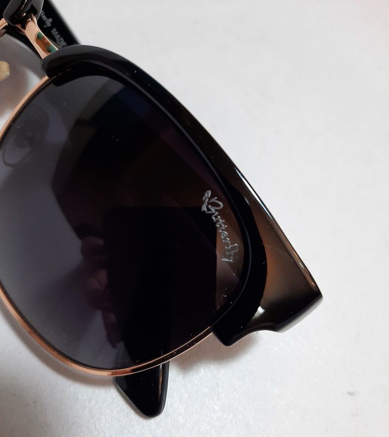 عینک آفتابی برند پرادا چهارگوش رنگ مشکی یووی 400 و پلاریزه